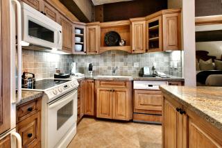 Luxury Three Bedroom Suite with Mountain Views and Hot Tub apartment hotel - Park City - 5