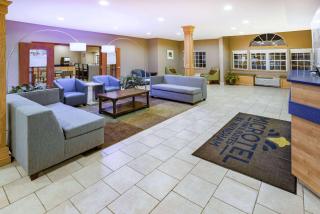 Microtel Inn & Suites by Wyndham Johnstown - Johnstown - 9