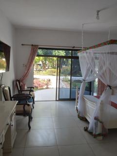 Coconut Tree Village Beach Resort - Uroa - 6