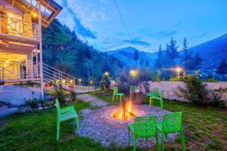 Baan by Snow City Farm - 2