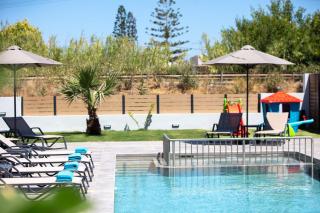 Sunnyside Villas, ideal for vibrant stays,By ThinkVilla - Pigianos Kampos - 1