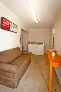 Economy Inn - 1