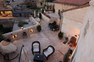 Shadow Cave House - 1