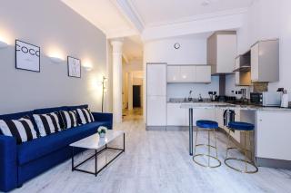 *NEW* STYLISH & MODERN CITY CENTRE APARTMENT - 3