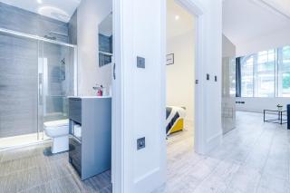 *NEW* STYLISH & MODERN CITY CENTRE APARTMENT - 1