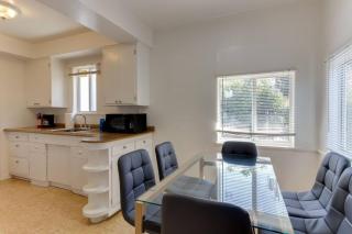 2 Bedroom Mid-Wilshire Charmer close to Downtown - Los Angeles - 8