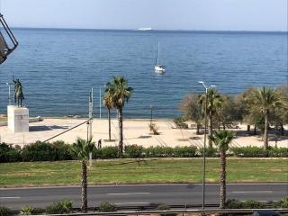 Finer Things Flisvos Beach Condo in Palaio Faliro - Atene - 0
