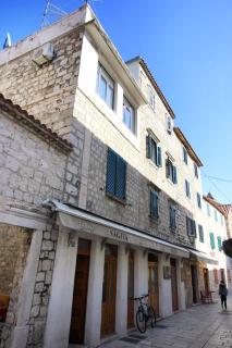 Apartments with WiFi Omis - 9460 - 0