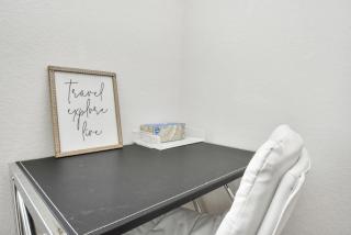 CHARMING 4 BEDROOMS BROOKSHIRE/KATY WITH GYM - 5