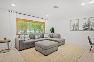Your private tropical paradise with heated pool! - 2