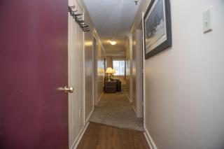Stroll to Slopes, Village Area, Ski in-out MtLodge 304 - Snowshoe - 5