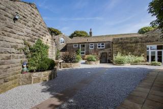 The Bronte Moor Retreat - 3 Bed, Pet Friendly Cottage - Stunning Views - Hot Tub - 9