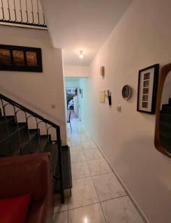Marias Spacious Aparment - Pafos - 7
