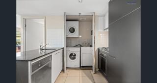 CBD Deluxe Private 2 Bedroom Apartment - Adelaide - 1