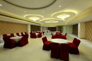 Hotel The Spades - Zirakpur - 9