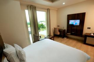 Hotel The Spades - Zirakpur - 1