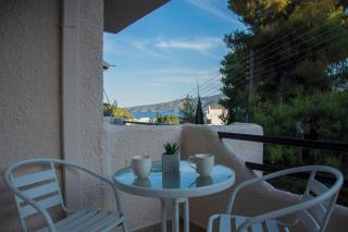 Φiloxenia Apartments - Poros - 9