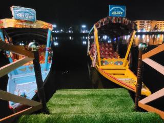 Tashkand Houseboat - Srinagar - 3