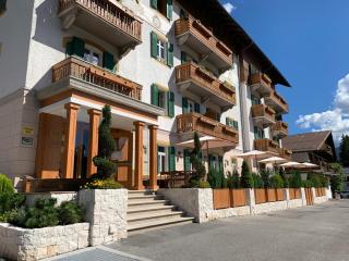 Hotel Serena Cortina - Cortina dʼAmpezzo - 0