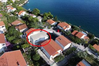 Apartments by the sea Seget Vranjica, Trogir - 10328 - Seget Vranjica - 8