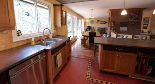 Auberge Kicking Horse Guest House - 2