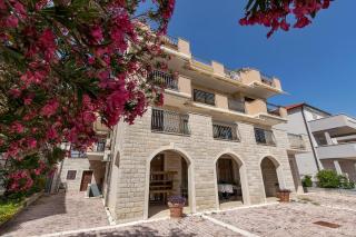 Apartments and rooms with parking space Duce, Omis - 10303 - Duće - 9
