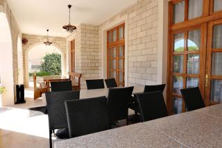 Apartments and rooms with parking space Duce, Omis - 10303 - Duće - 2
