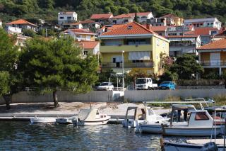 Apartments by the sea Trogir - 9667 - 0