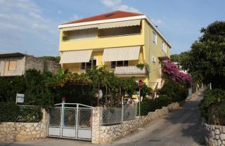 Apartments by the sea Trogir - 9667 - Trogir - 8