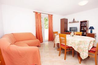 Apartments by the sea Basina, Hvar - 9673 - Vrbanj - 1