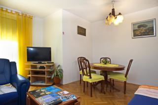 Apartments with WiFi Split - 11694 - 2