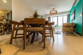 NIZA FIVE Luxury Beach Apartments - 0