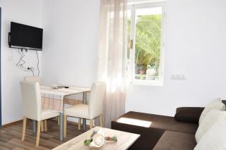 Apartments by the sea Vrboska (Hvar) - 11859 - 3