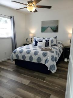 Beach Style lake view home with boat parking & minutes to the best beaches! - 8