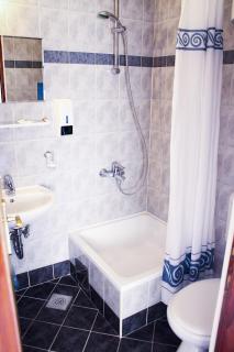 Apartments and rooms by the sea Podgora, Makarska - 11894 - 1