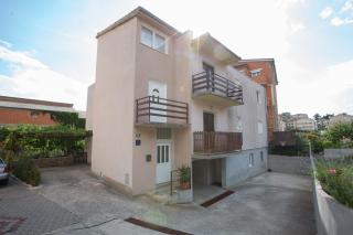 Apartments with a parking space Podstrana, Split - 11918 - 0