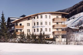 Wellness Refugium & Resort Hotel Alpin Royal - Small Luxury Hotels of the World - Cadipietra - 9
