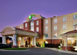 Holiday Inn Express Hotel & Suites Kansas City - Grandview by IHG - 5
