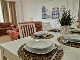 Spacious 4 Bedrooms apartment for 10 near Marble Arch - London - 1