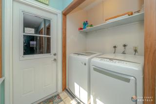 Flagler Avenue adjacent Dog Friendly Home with Garage! Stroll to the Beach! - 7