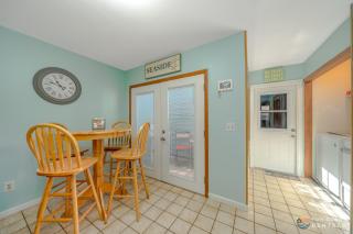 Dog Friendly Home STEPS from Flagler Avenue with Garage! Stroll to the Beach! - New Smyrna Beach - 1
