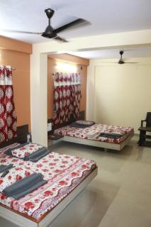 Hotel Laxmi Sadan - 5