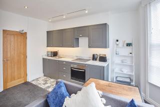 Host & Stay - Queens Court - Scarborough - 1