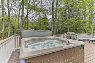 Updated Stroudsburg Home with Spacious Deck! - 8