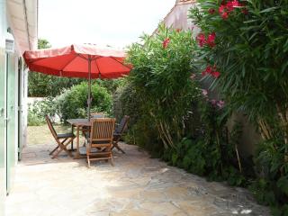 Maison à Ars-en-Ré près du port, terrasse ombragée, WiFi, ménage inclus - FR-1-434-8 - Ars-en-Ré - 9