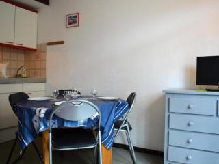 Maison Familiale 4 Couchages avec Piscine à 700m de la Plage, Argelès-sur-Mer - FR-1-225-619 - 8