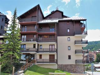 Appartement cosy à Risoul 1850, 3 pièces, 6 couchages, proche pistes et commerces, balcon ensoleillé - FR-1-330-517 - 8
