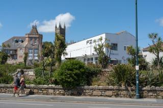 Camilla House Guest House - 5