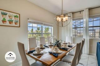 5 Bedrooms 4 Bathrooms Storey Lake 4956 Wa - 1