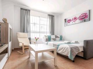 Apartamento con patio y piscina cerca de Sevilla - La Algaba - 4